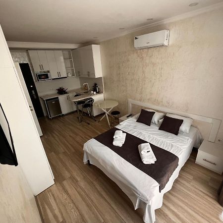 27 Floor Apartments Batumi Kültér fotó