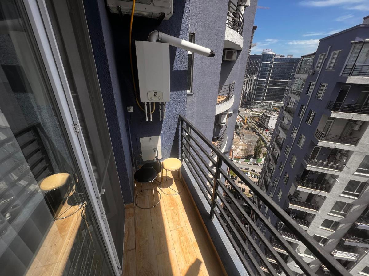 27 Floor Apartments Batumi Kültér fotó