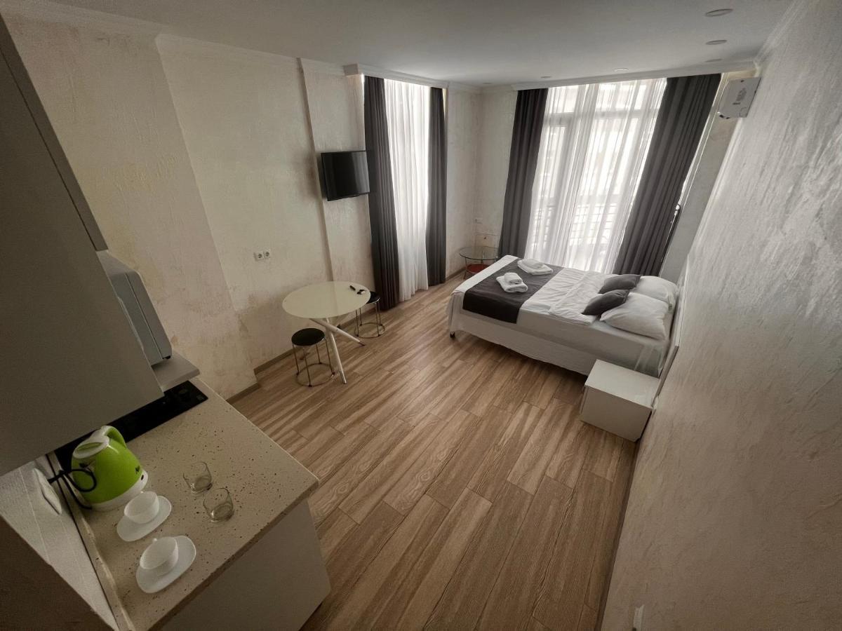 27 Floor Apartments Batumi Kültér fotó