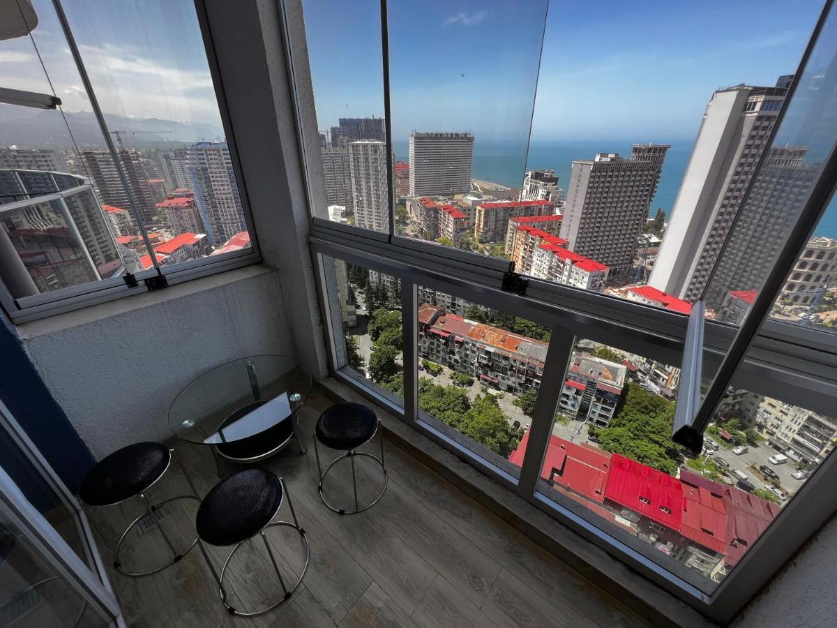27 Floor Apartments Batumi Kültér fotó