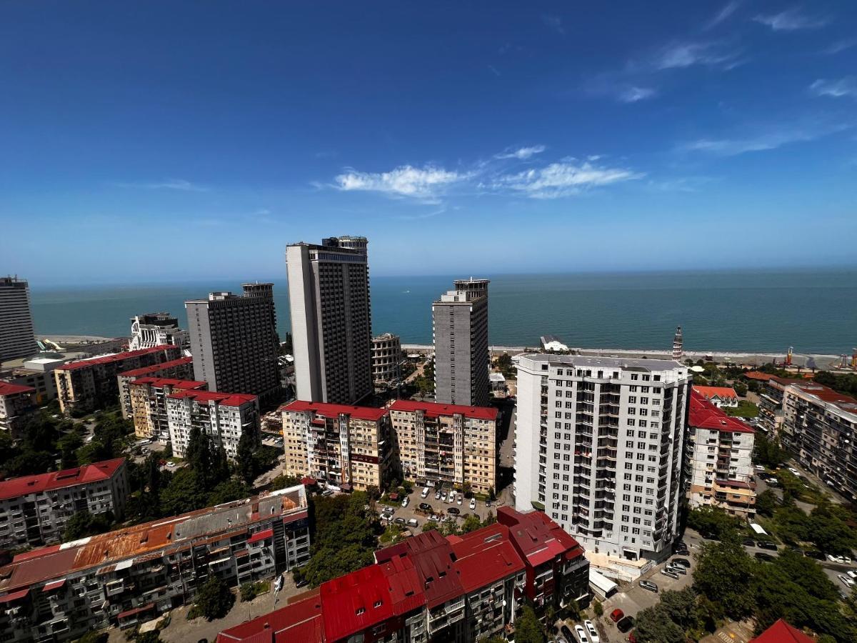 27 Floor Apartments Batumi Kültér fotó