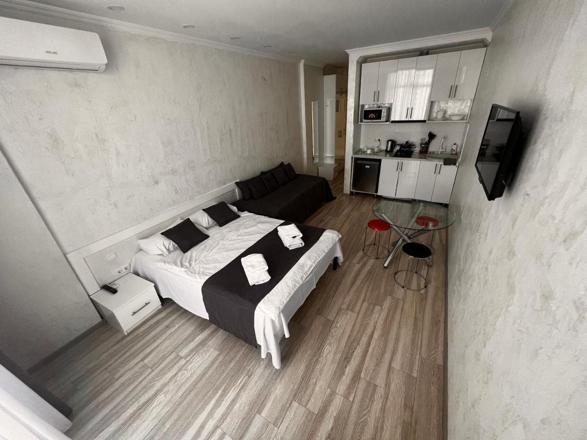 27 Floor Apartments Batumi Kültér fotó