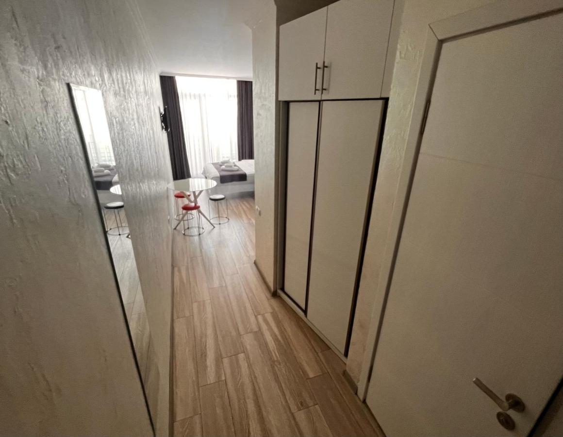 27 Floor Apartments Batumi Kültér fotó