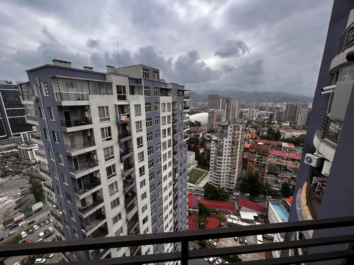 27 Floor Apartments Batumi Kültér fotó