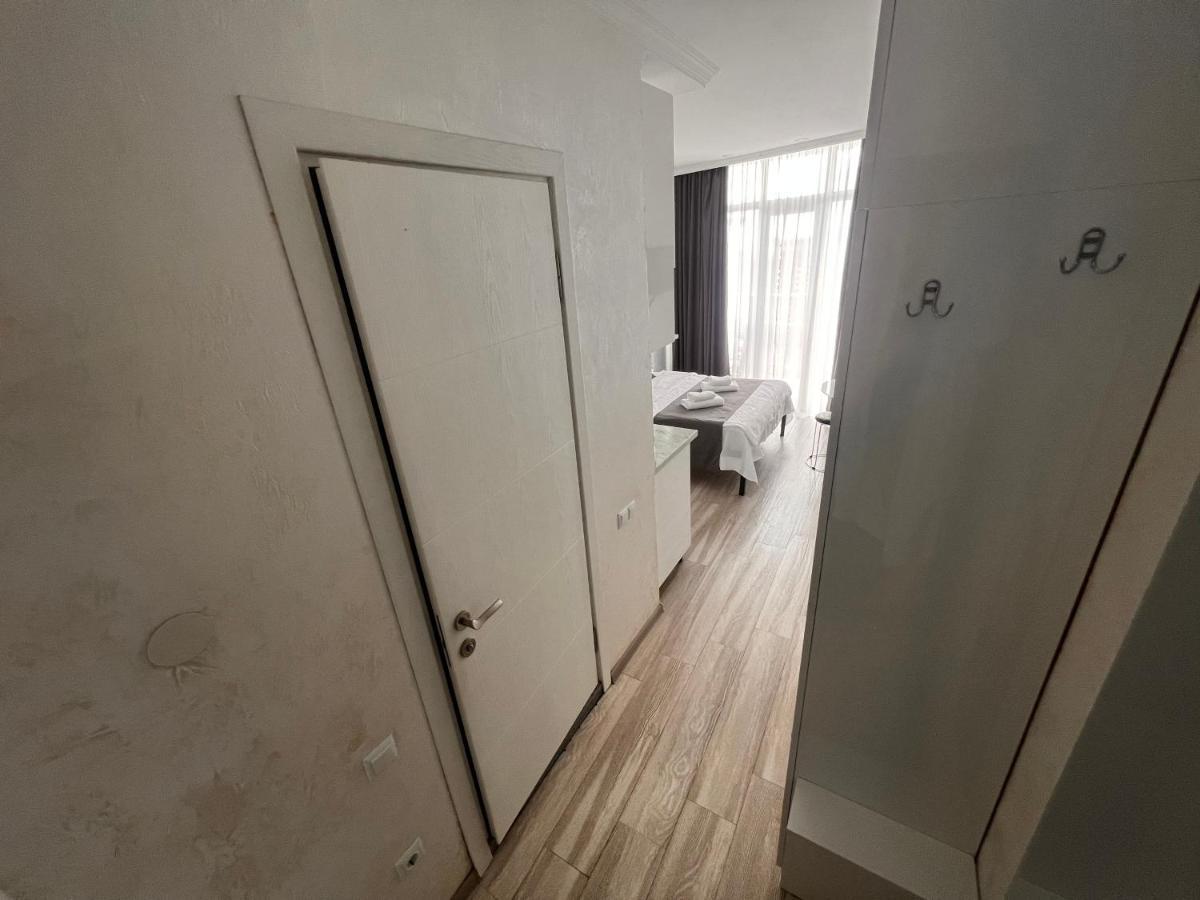 27 Floor Apartments Batumi Kültér fotó